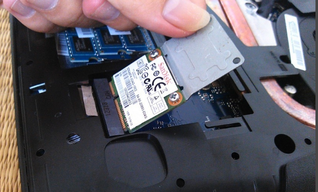 加固態(tài)硬盤(pán)