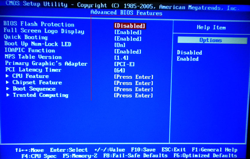 怎么把光驅(qū)設(shè)為第一啟動(dòng)盤呢?