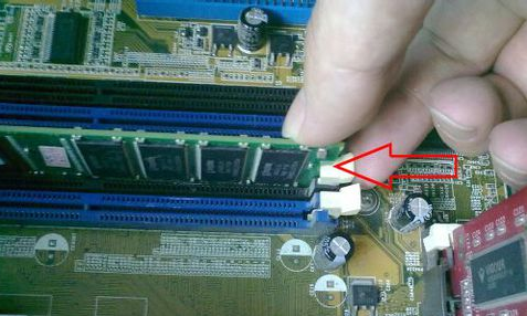 電腦內(nèi)存條