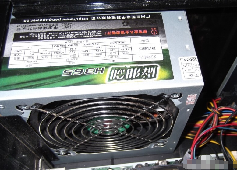 電腦機(jī)箱怎么拆