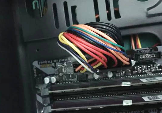 如何組裝臺式電腦