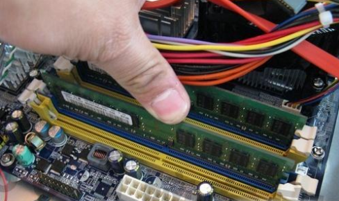 開機(jī)藍(lán)屏