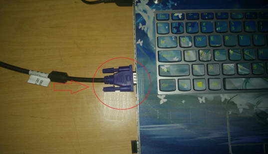 兩個(gè)顯示器