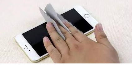 手機(jī)進(jìn)水怎么辦